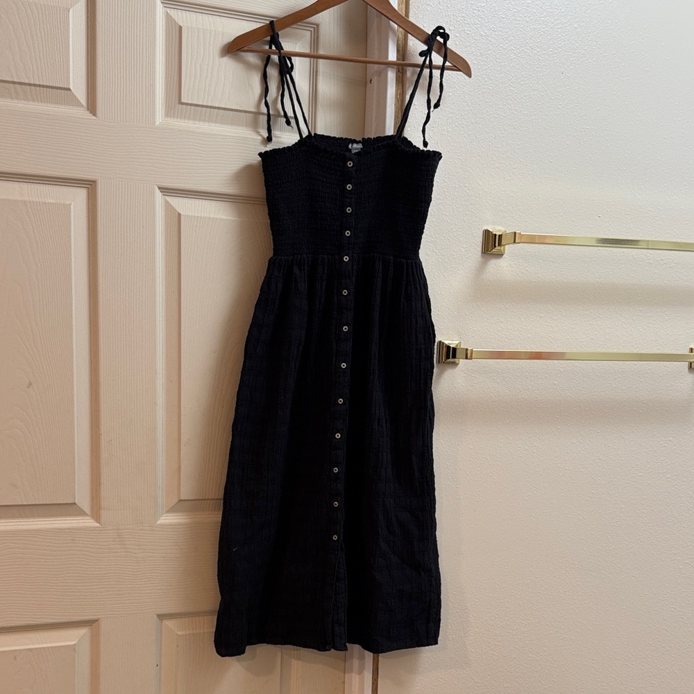 aerie Black Tie-Shoulder Button-Front Midi Dress